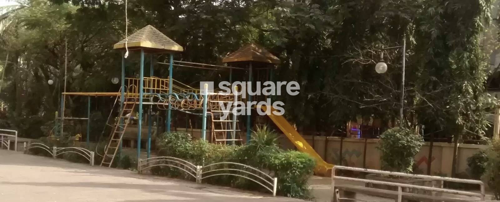 DSS Mahavir Trinklets Amenities-Features