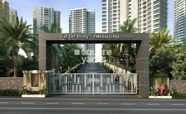 Emerald Isle 2 Entrance View