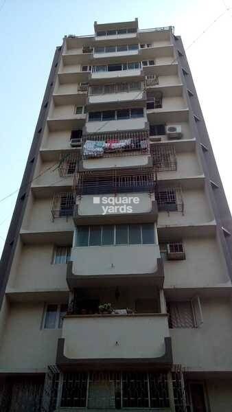 Erlyn Apartment Tower View