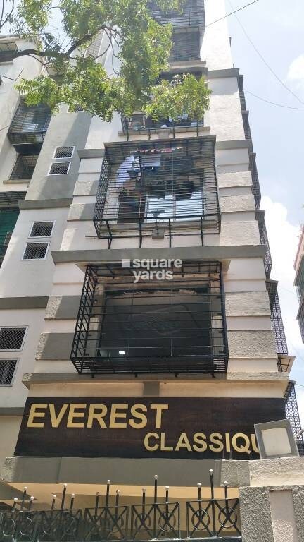 Everest Classique Tower View