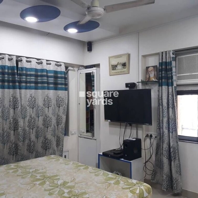 Girnar CHS Andheri West Apartment Interiors 2