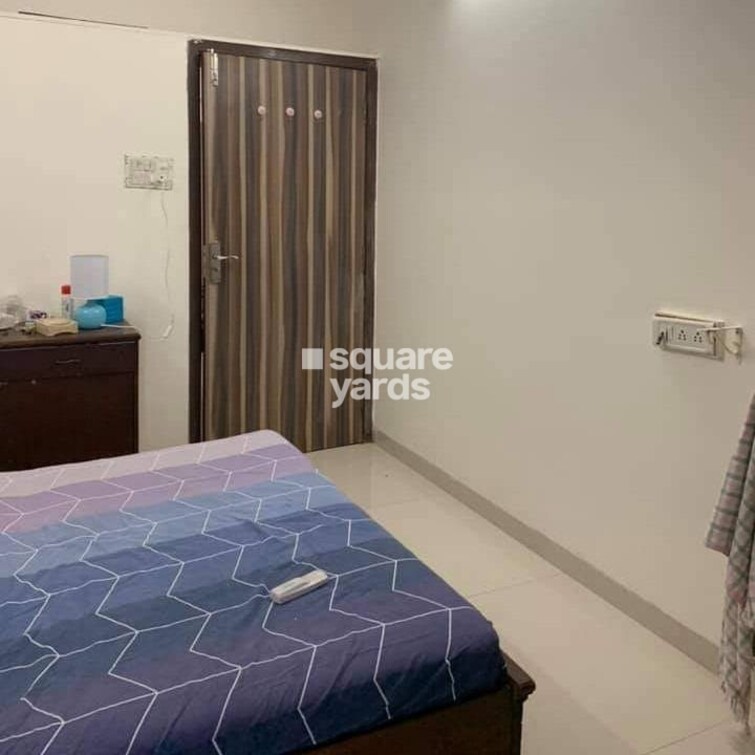 Girnar CHS Andheri West Apartment Interiors 4