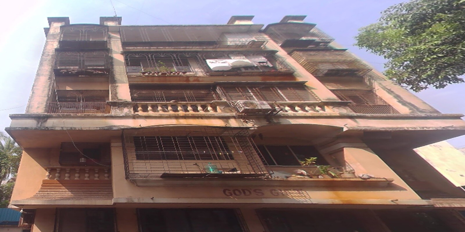gods-gift-chs-vile-parle-west