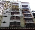 Golden Walls Apartment