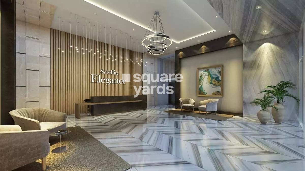 Group Satellite Elegance