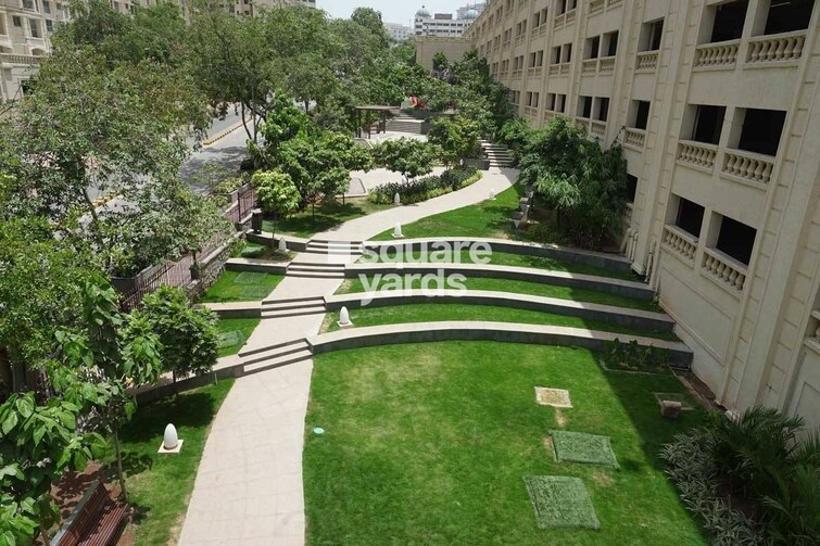 Hiranandani Castle Rock Amenities-Features 6