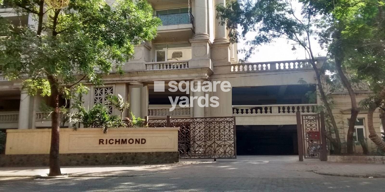 Hiranandani Gardens Richmond Tower