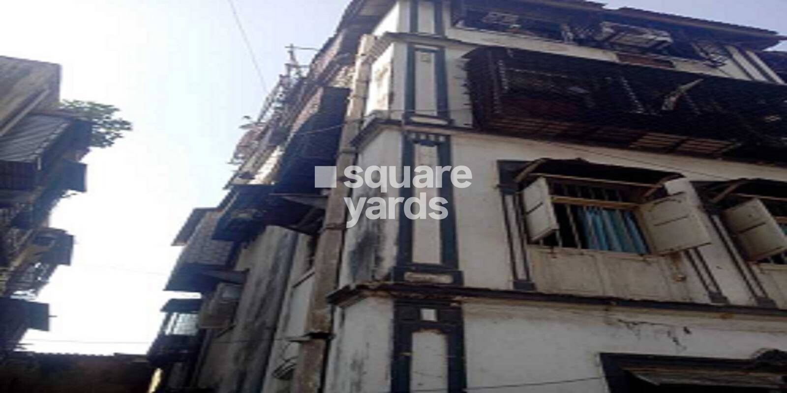 Inayat Manzil Apartment