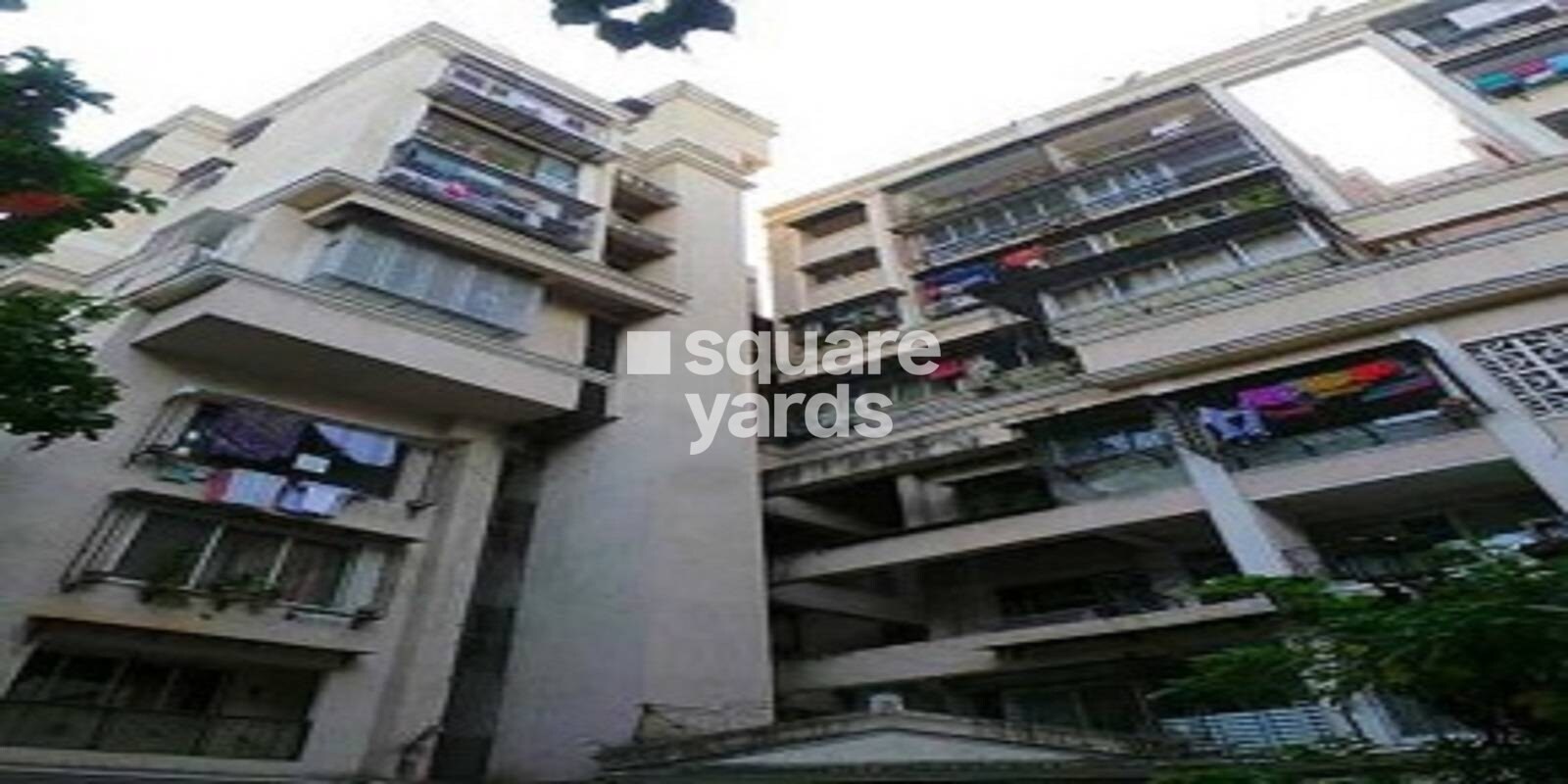 Jolly Apartments