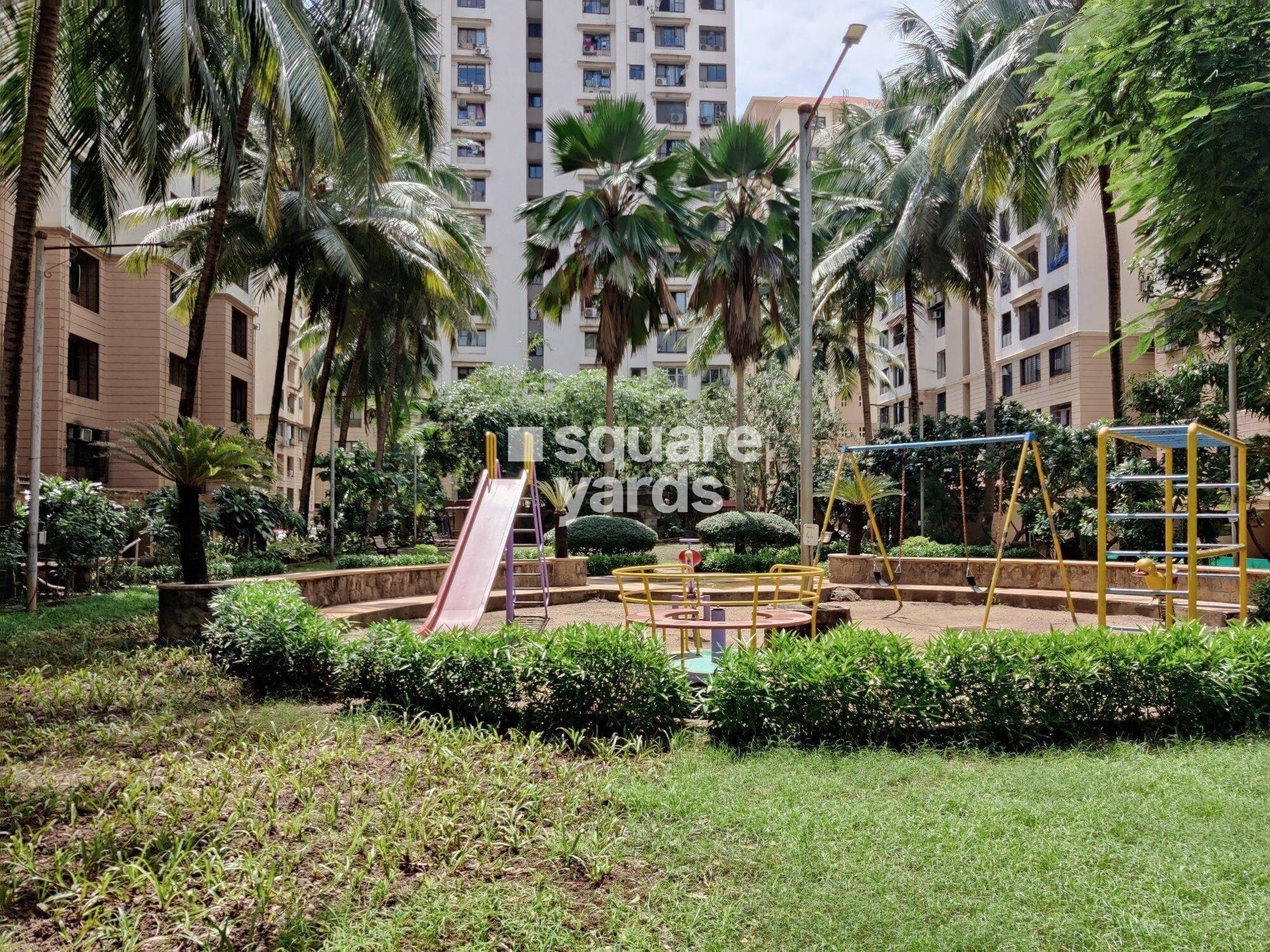 K Raheja Palm Court J Building Greens Image