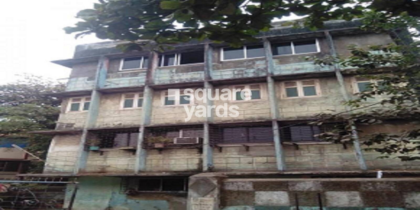 Kamar Manzil Apartment