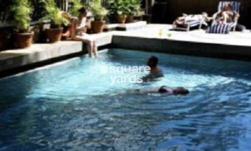 Karmvir Avant Western Woods