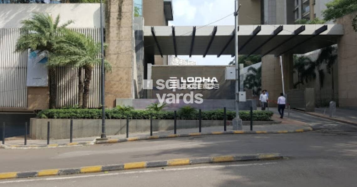 Lodha Excelus Entrance View