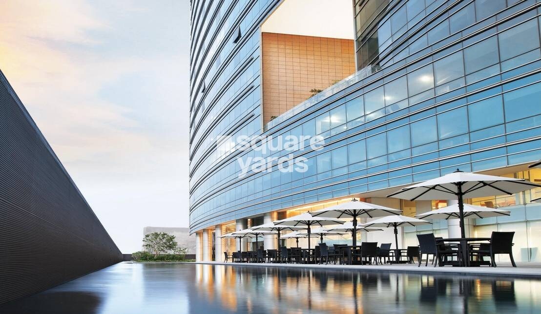 Lodha Excelus Tower View 4