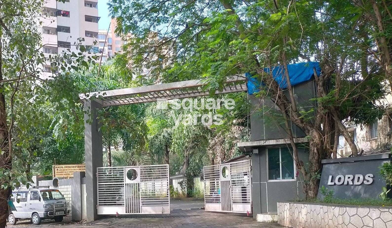 Lords Nahur Entrance View