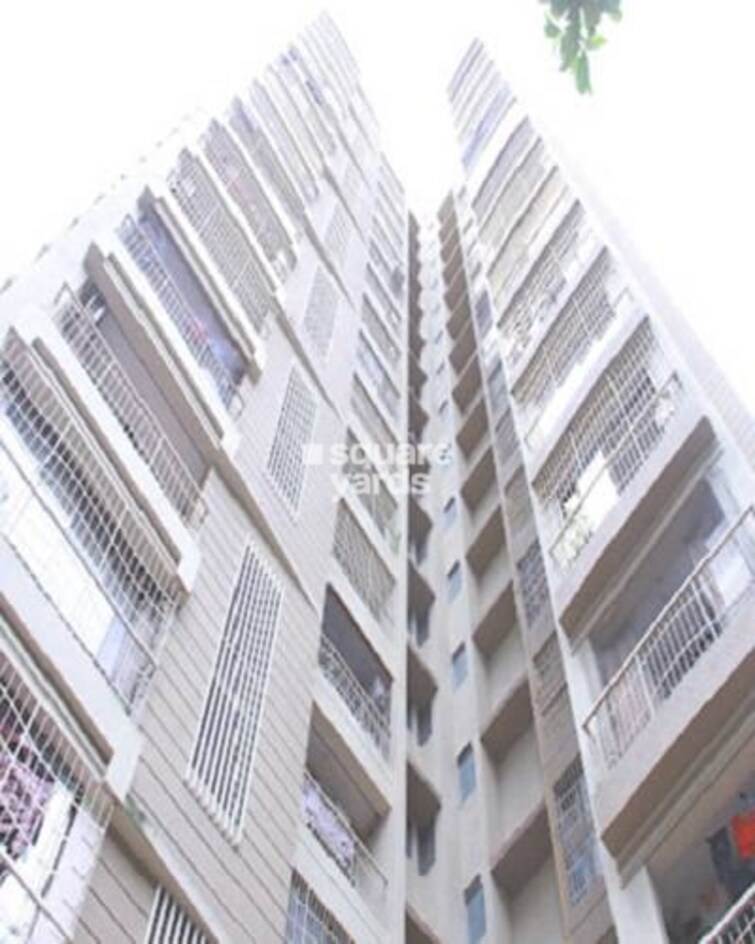 Madina Towers CHS Tower View