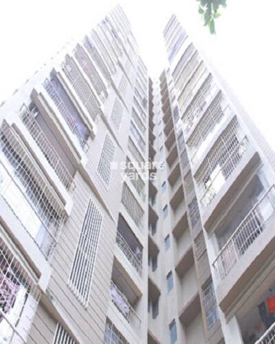 Madina Towers CHS Tower View