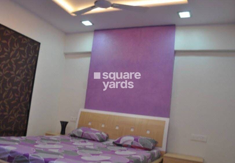 Manshi Aadinarayan Residency