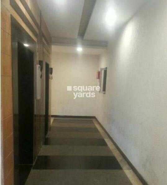 Mauli Classic Lift Lobby Image