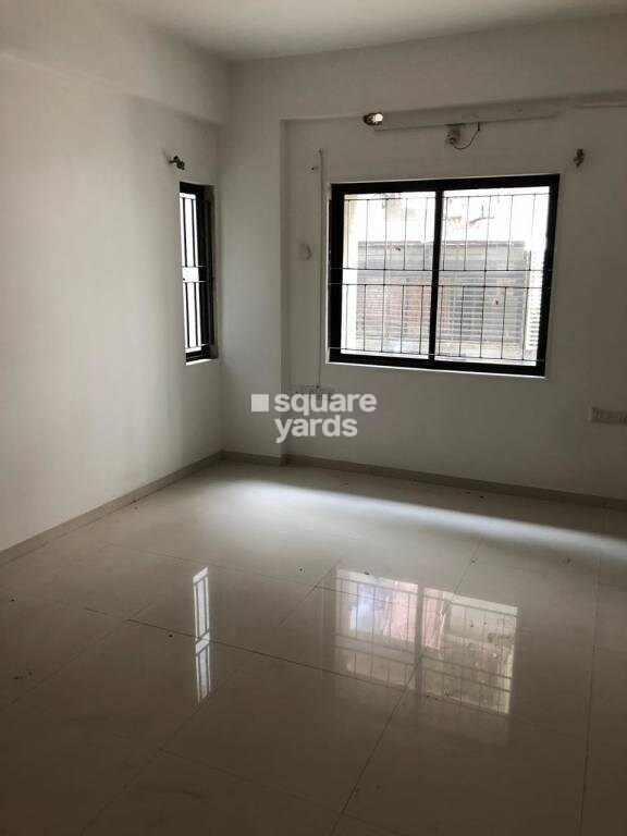 Metro Giriraj Apartment