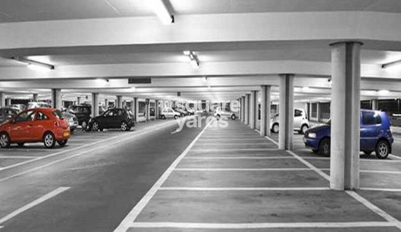 Nine Globe Hazel Tower