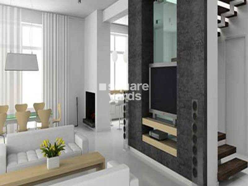 Nine Globe Hazel Tower