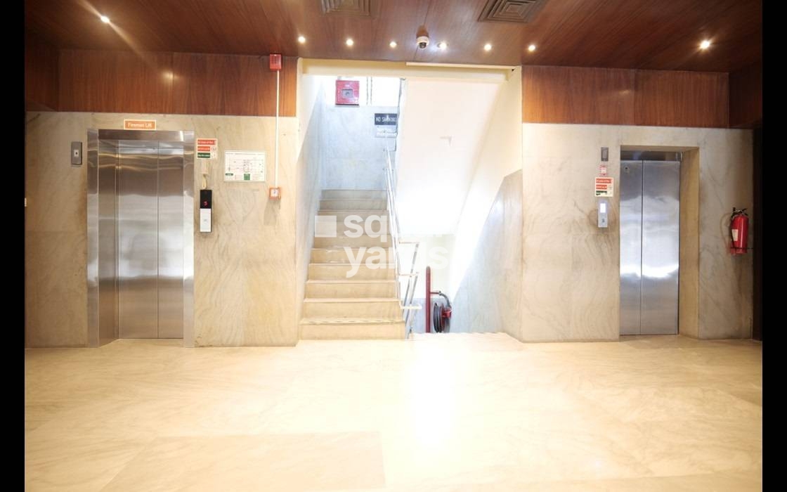 Nirlon House Lift Lobby Image