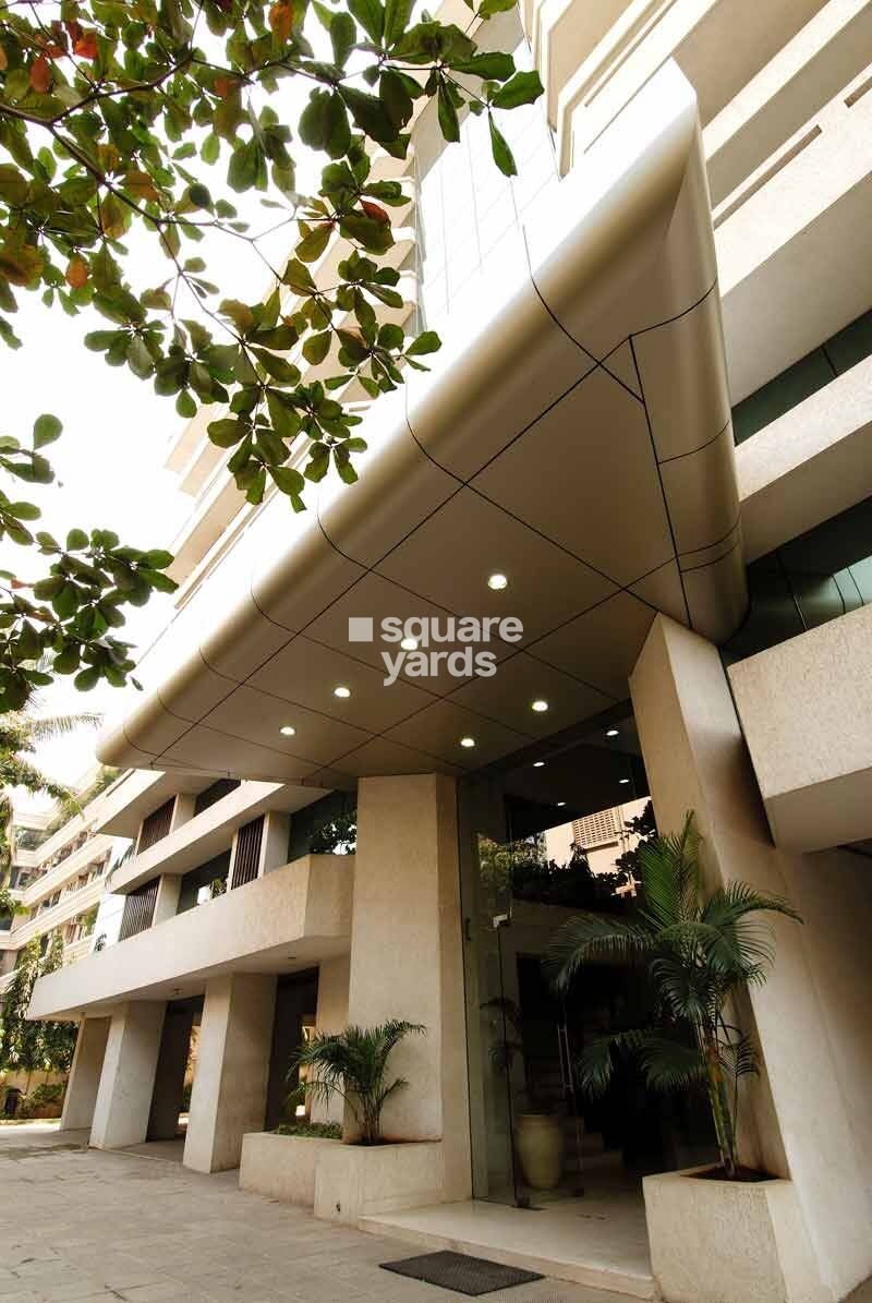 Oberoi Chambers Entrance View