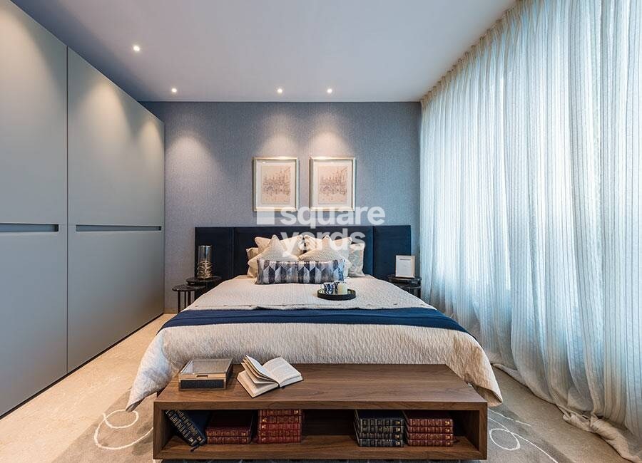 Oberoi Realty Esquire