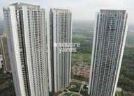 Oberoi Realty Esquire Tower View