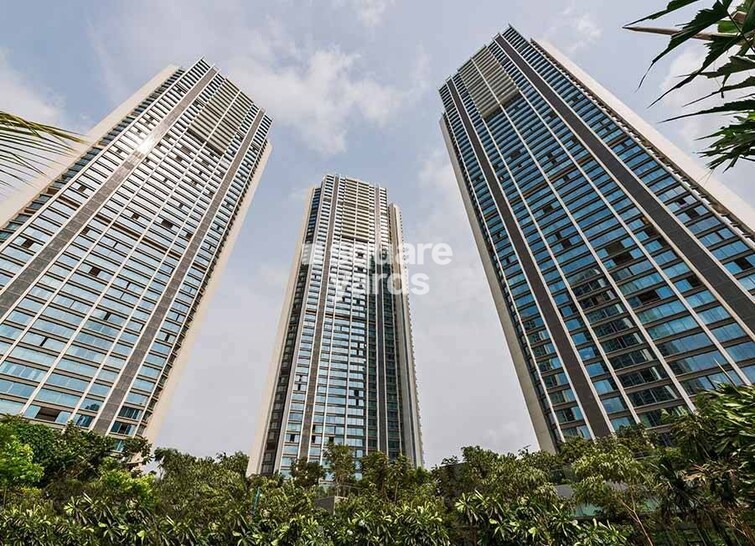 Oberoi Realty Esquire Tower View 2