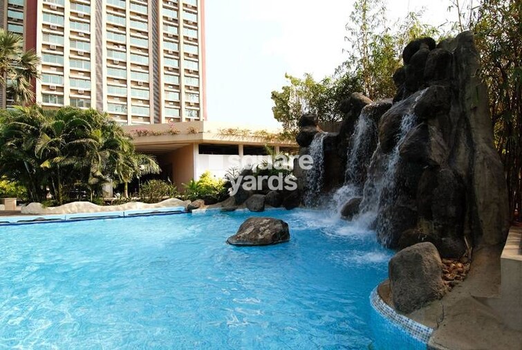 Oberoi Realty Gardens Amenities-Features