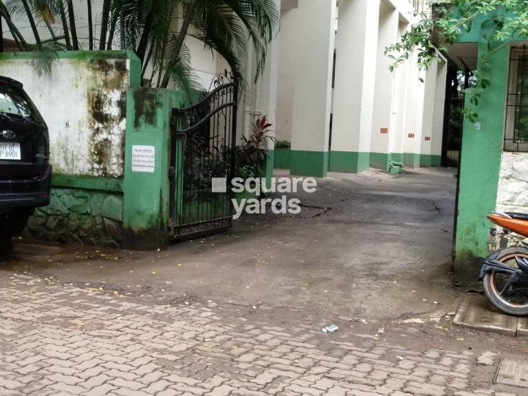 Palm Crest CHS Entrance View