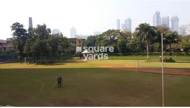 Peninsula Ashok Towers Greens Image 2