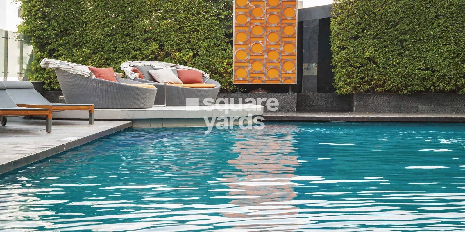 Peninsula Salsette 27