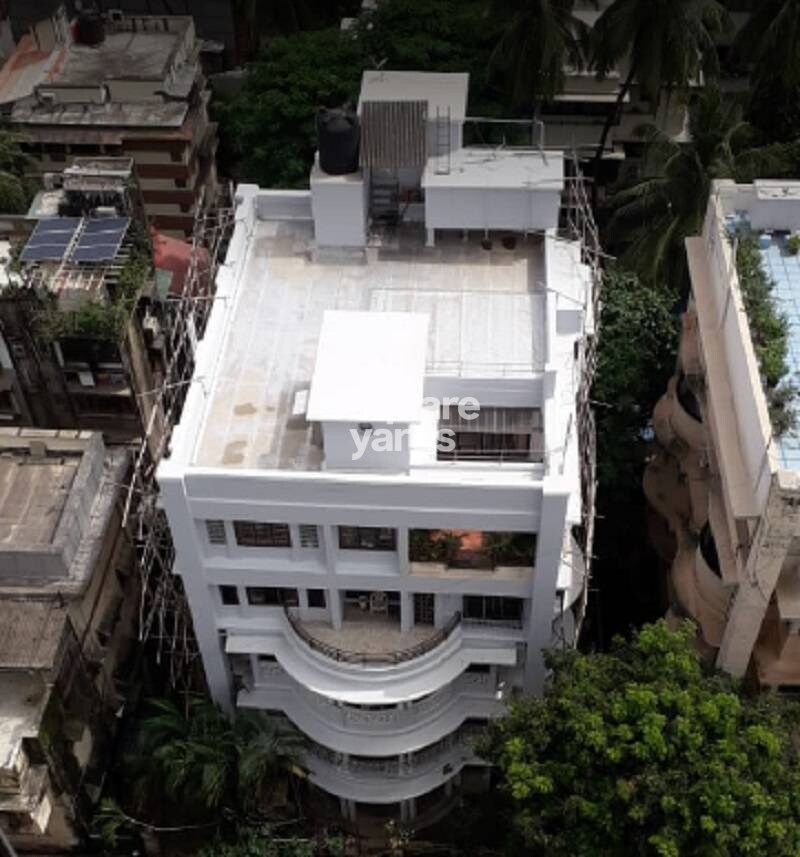 Petite Fleur Apartment Tower View