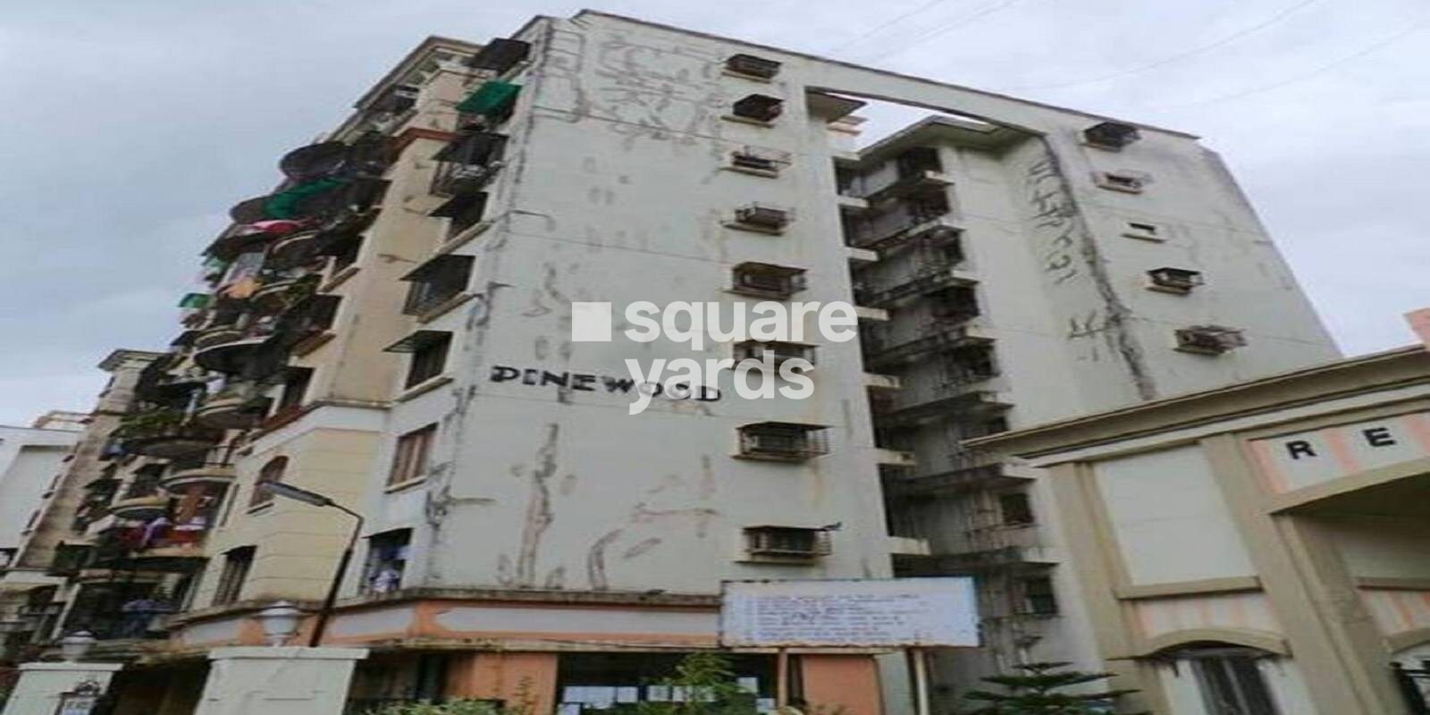 pinewood-apartment