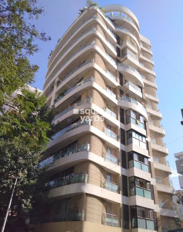 Pinnacle D Elegance Tower View