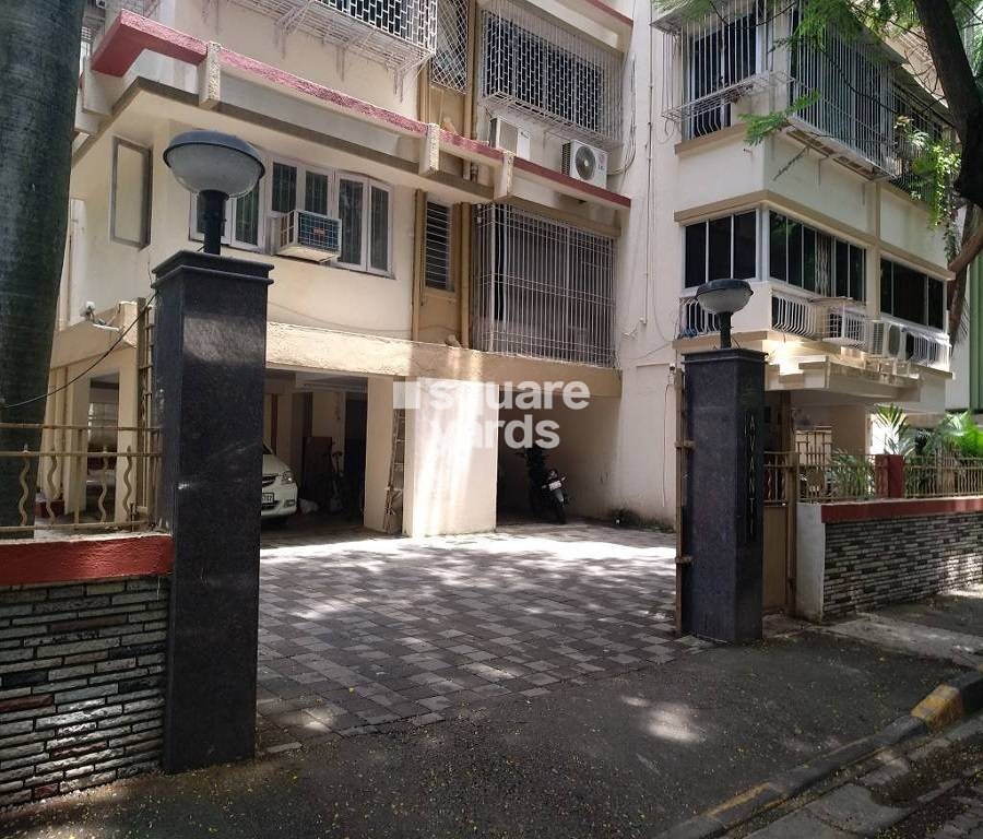 PR Ananti Apartment Entrance View