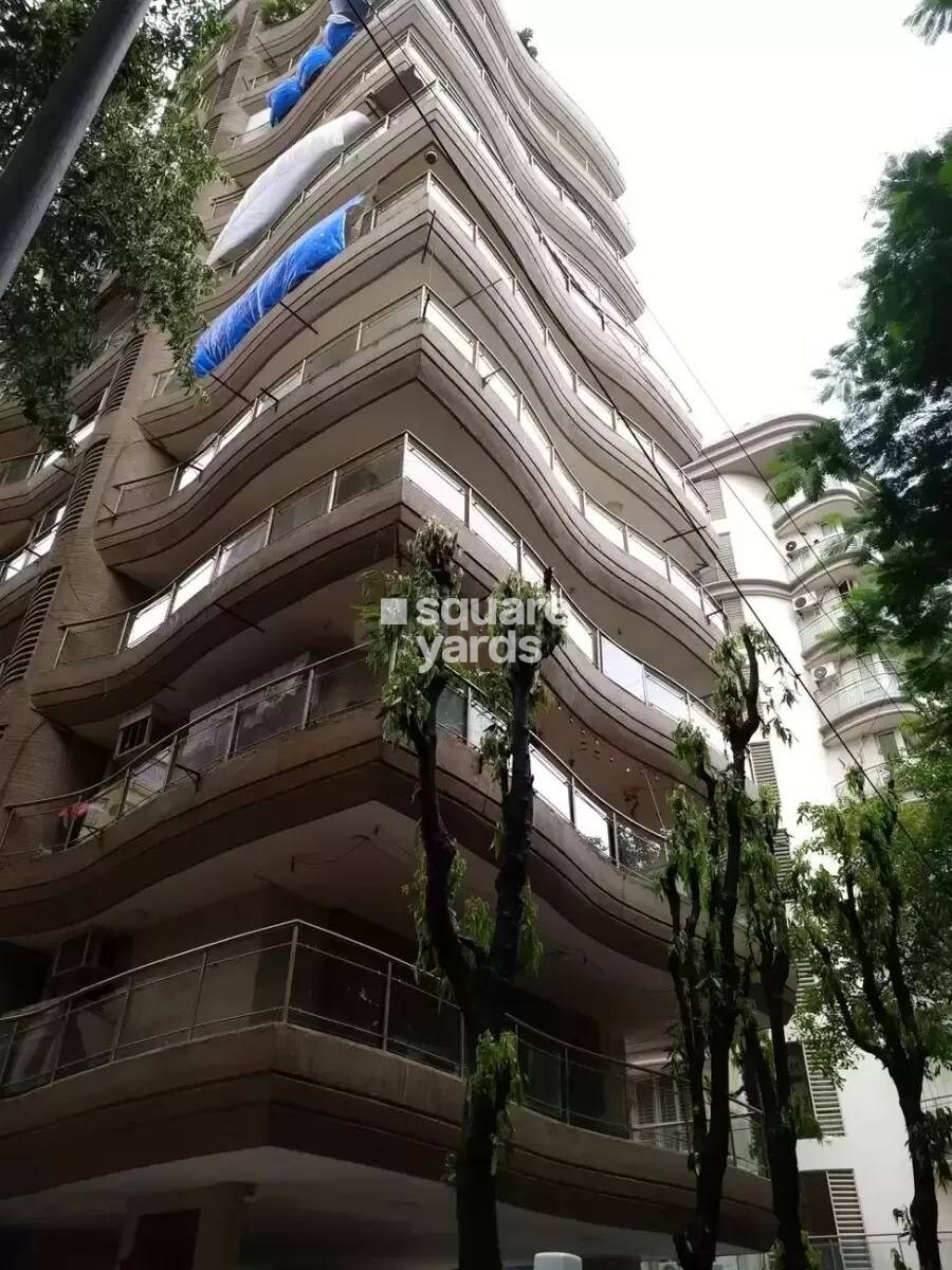 Rajhuns Apartment Tower View 1