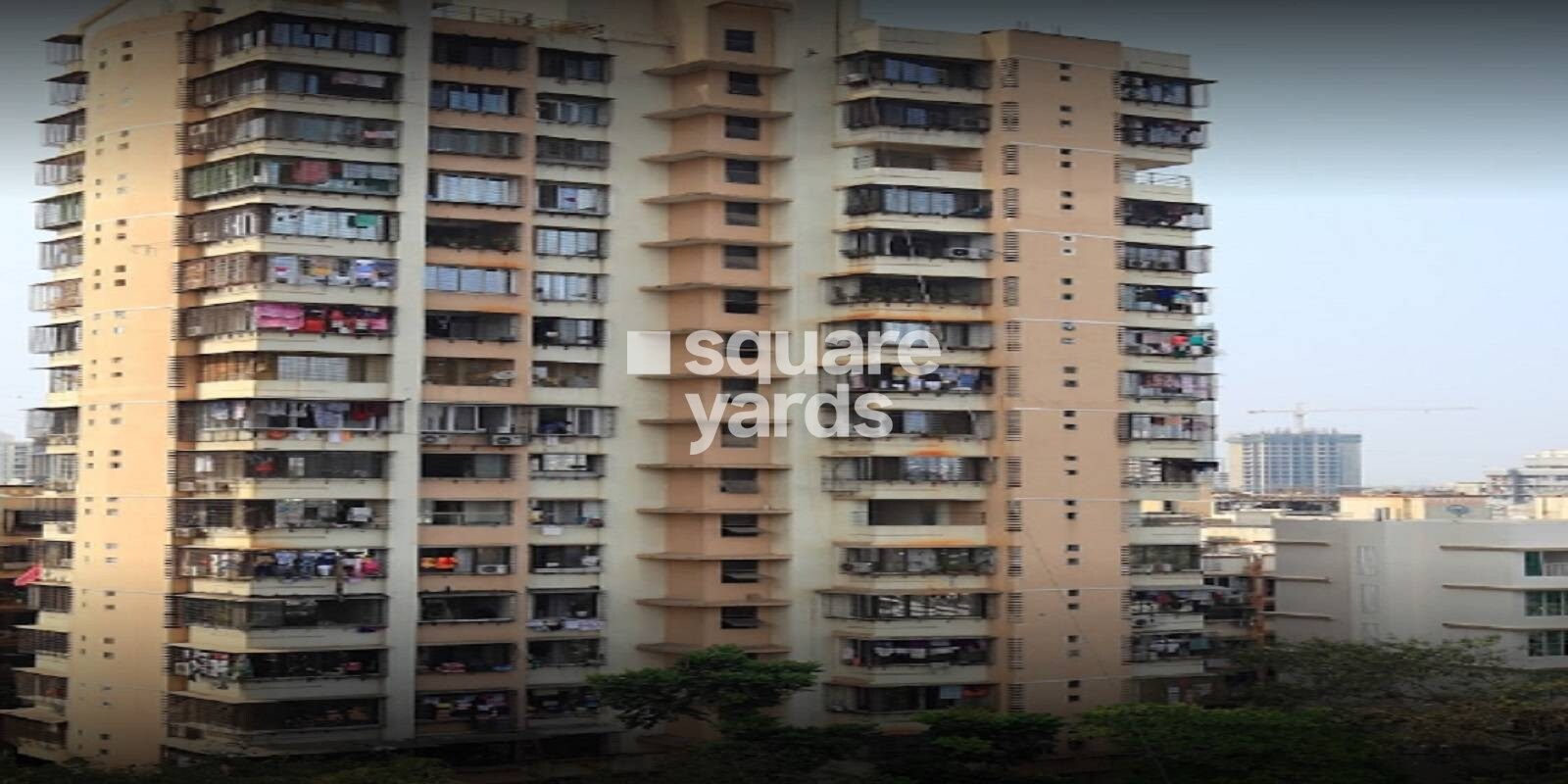 Royal Emerald Apartment