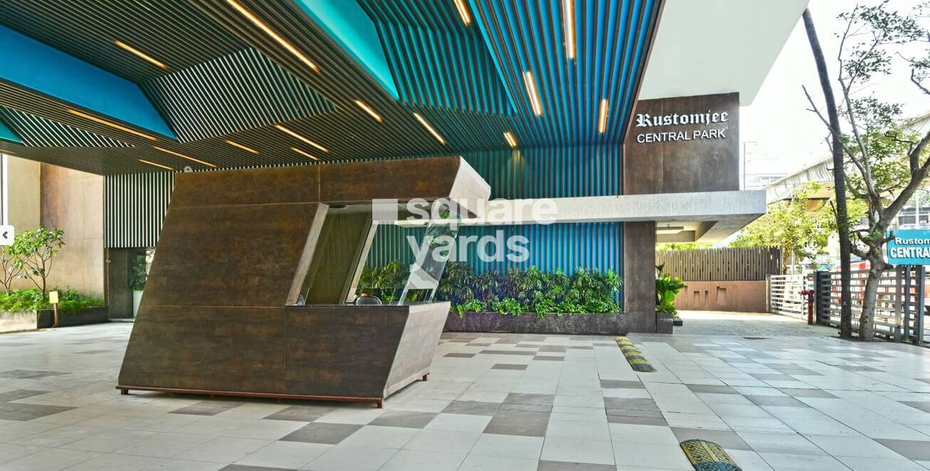 Rustomjee Central Park Entrance View