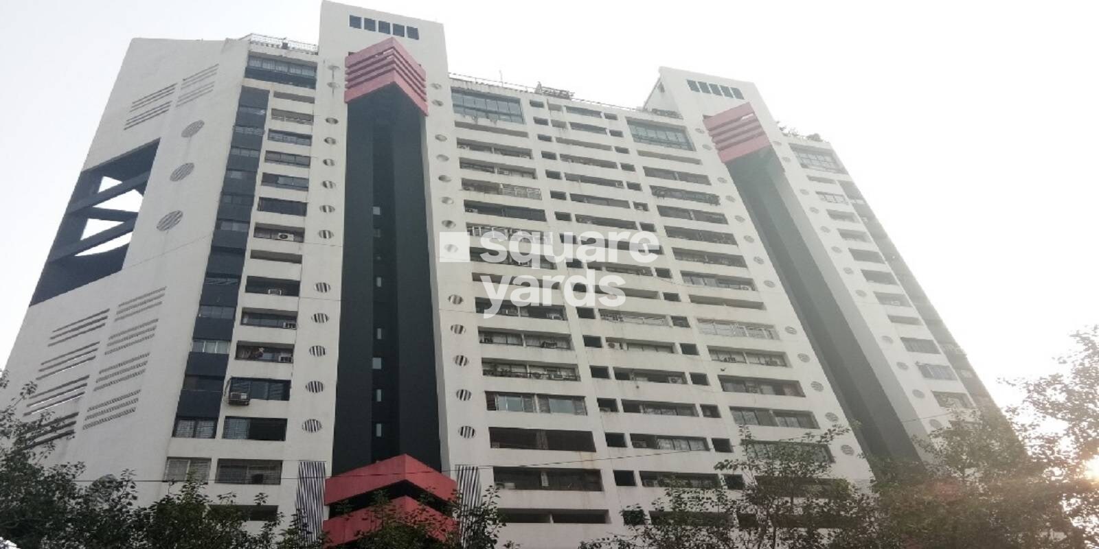 Shapoorji Pallonji Great Eastern Royale