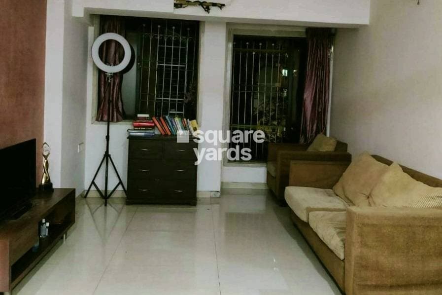 Representative image as actual visual unavailable for Silver Arrow CHS