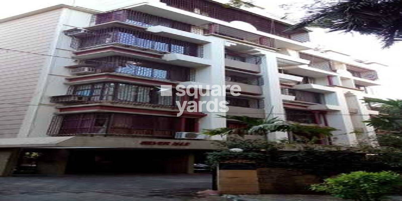 Silver Isle Apartment