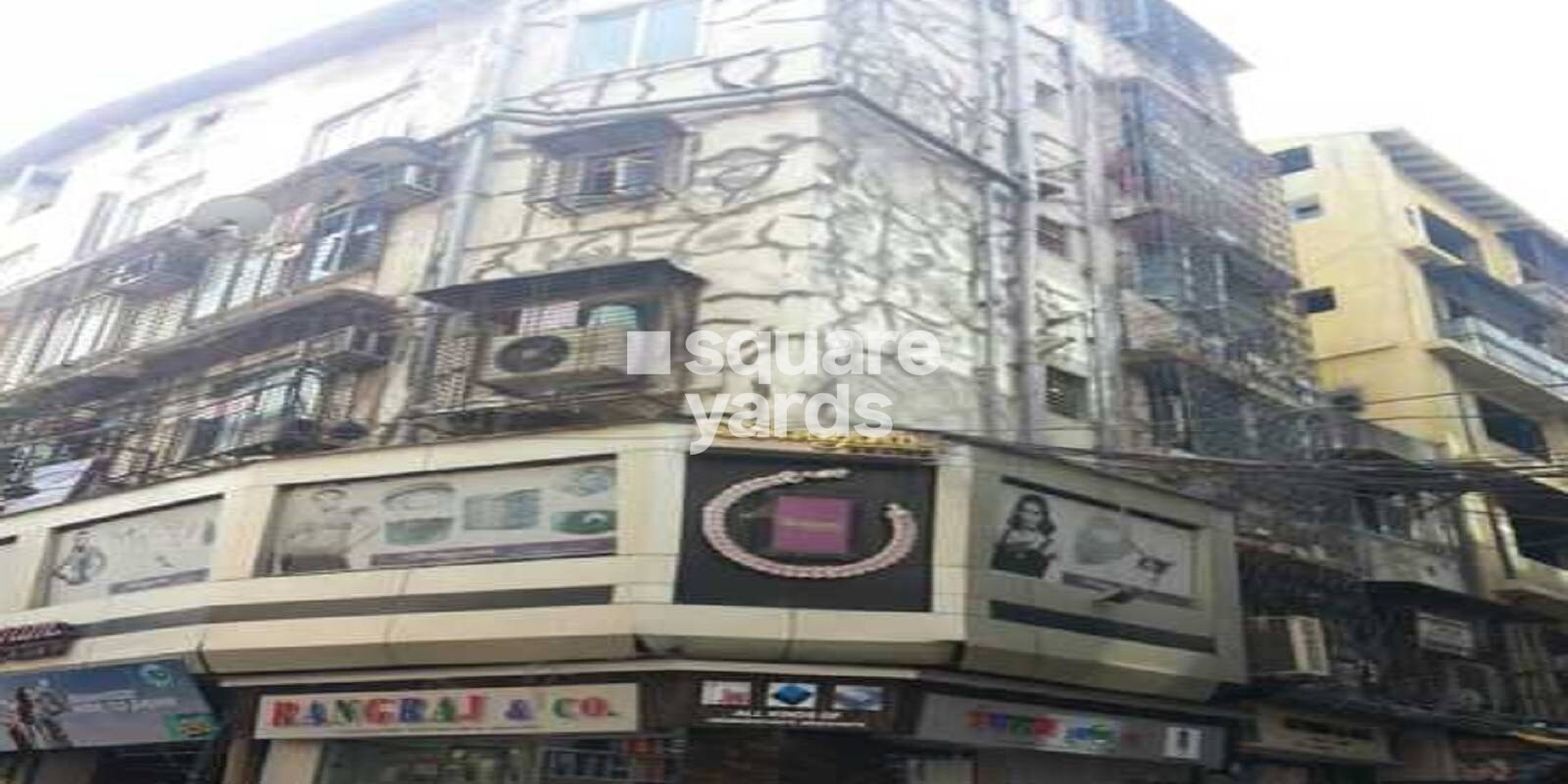 Silver Plaza Building Apartment