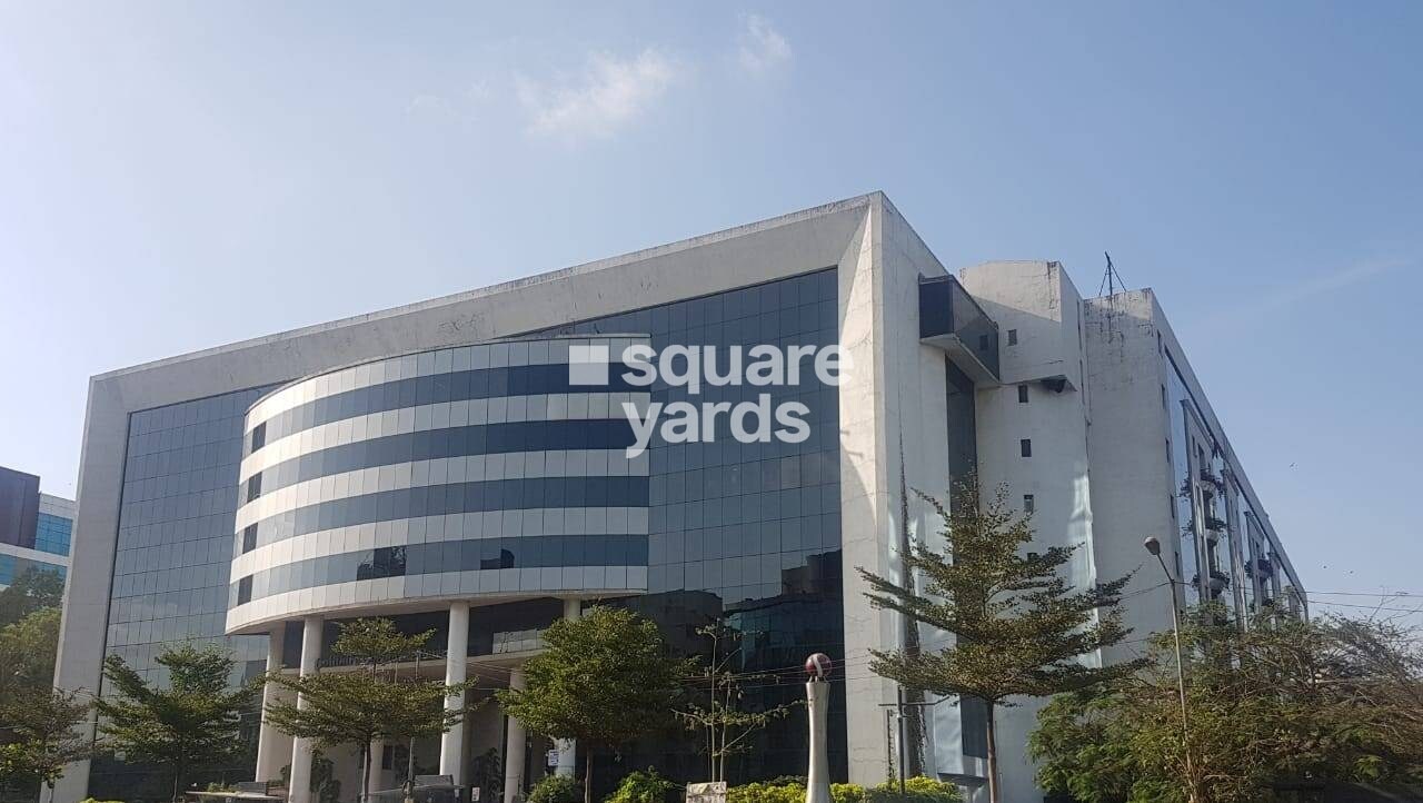 Solitaire Corporate Park Tower View 1