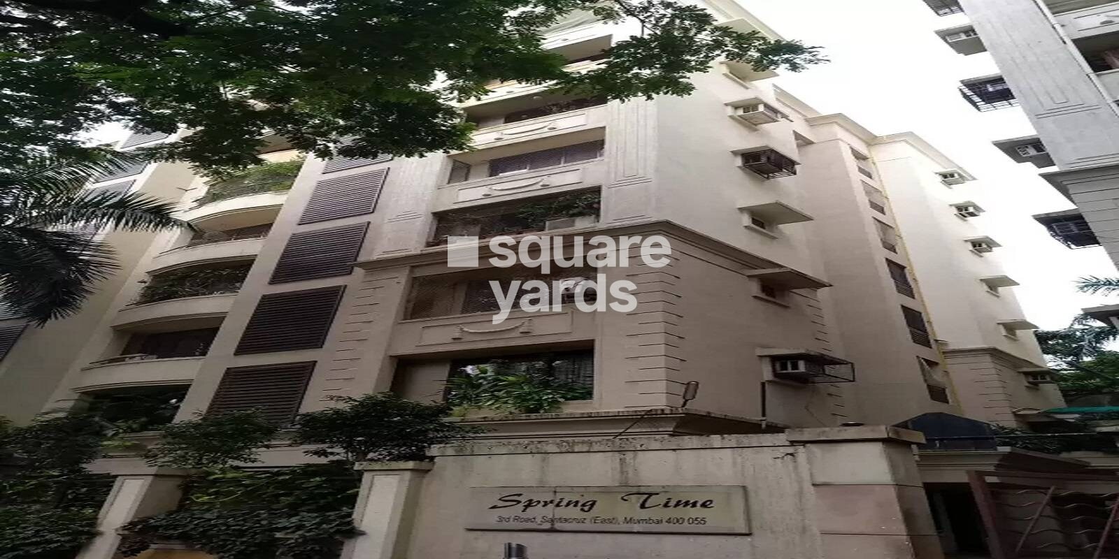 Spring Time Apartment