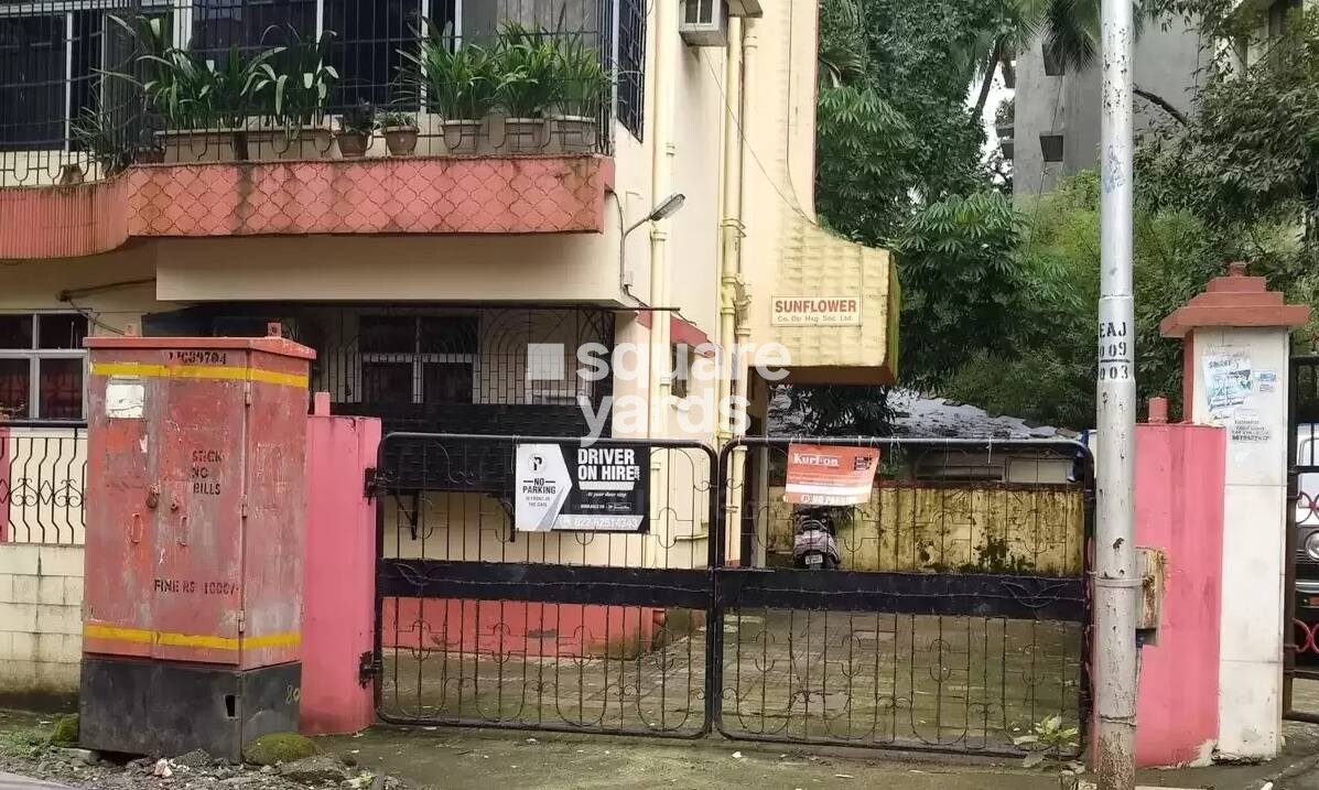 Sunflower Apartment Santacruz Entrance View