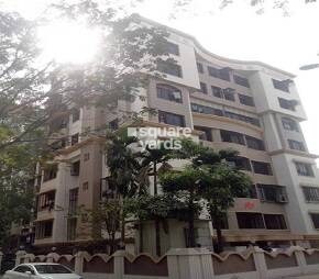 Giri Apartment